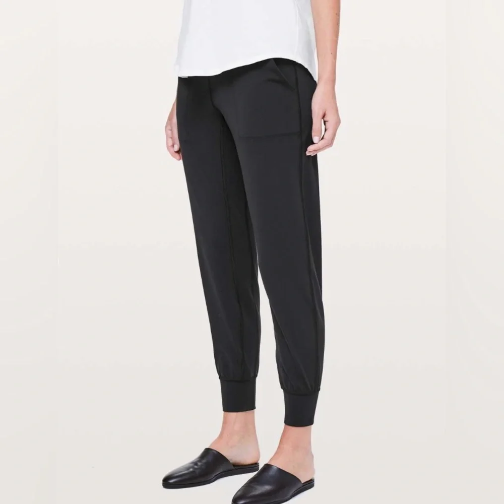 LULULEMON Align Jogger Black ~ Size 4 - Picture 3 of 5